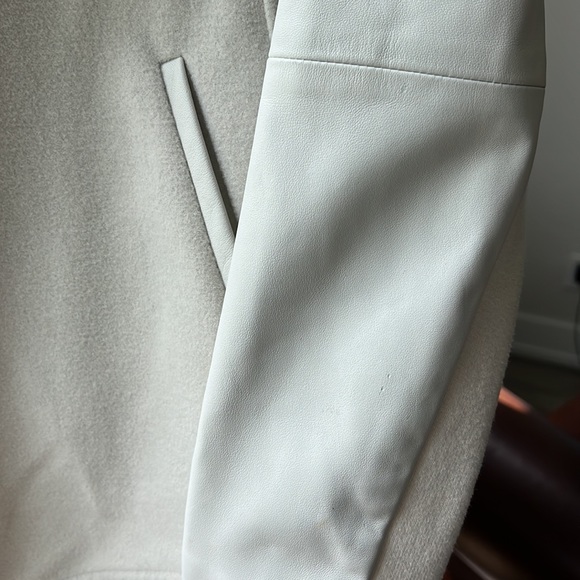 VINCE | Wool Jacket with Leather Sleeves - Picture 5 of 8